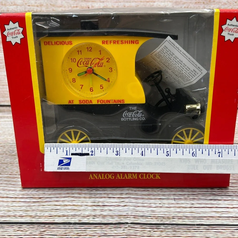 Coca-Cola Delivery Truck Circa 1913 Analog Alarm Clock‎ 4505C Vintage 1996 NIB